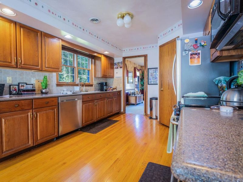 701 Kennedy Drive, Willard, OH 44890 Photo 11