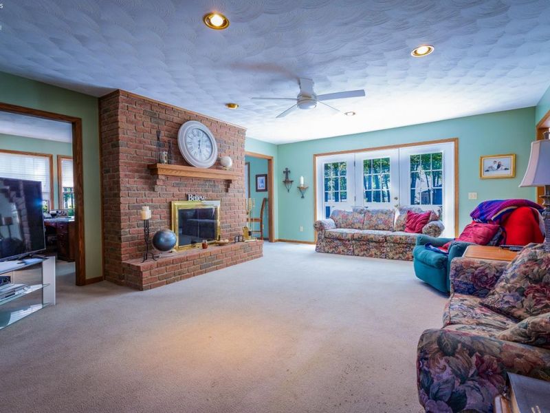 701 Kennedy Drive, Willard, OH 44890 Photo 22