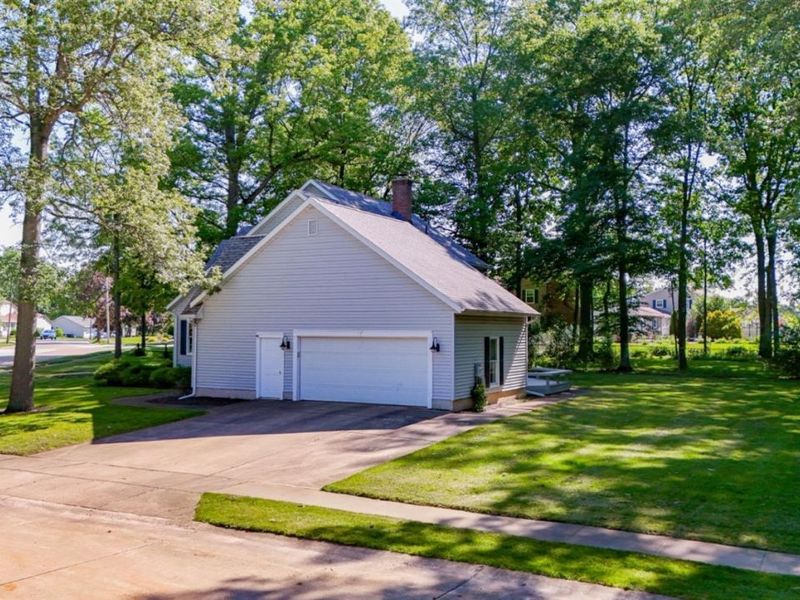 701 Kennedy Drive, Willard, OH 44890 Photo 6
