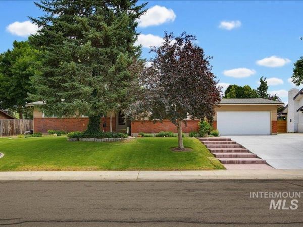 5300 N Warrington Dr., Boise, ID 83704