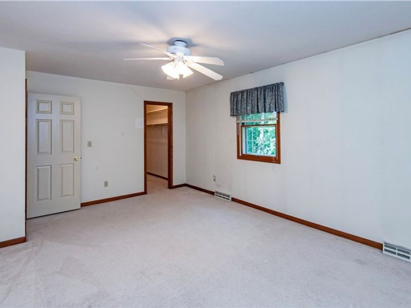587 Red Rock Drive , Wadsworth, OH 44281 Photo 15