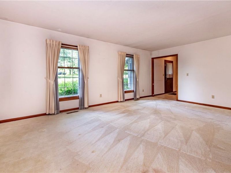 587 Red Rock Drive , Wadsworth, OH 44281 Photo 22