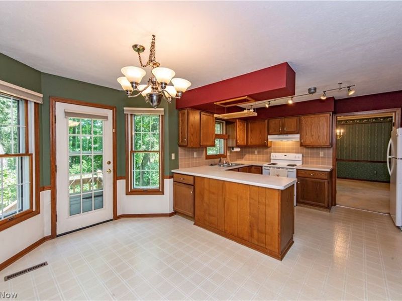 587 Red Rock Drive , Wadsworth, OH 44281 Photo 29