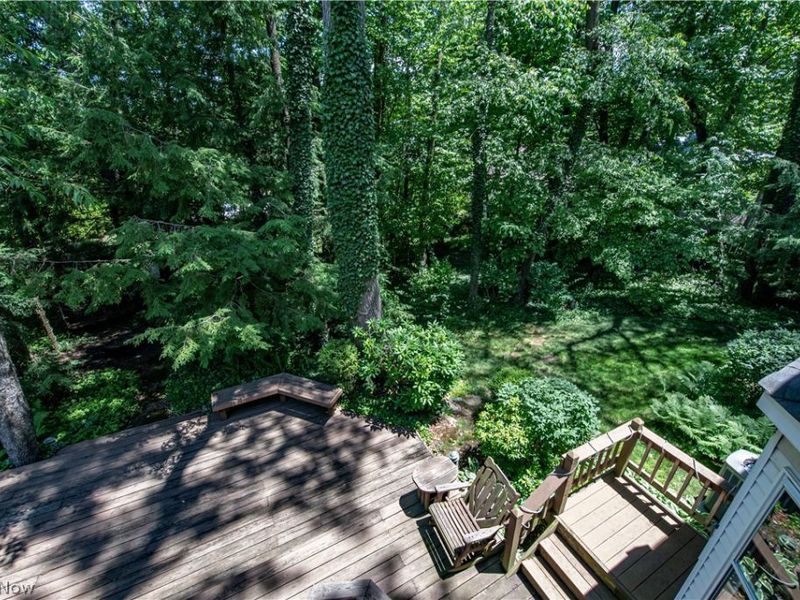 587 Red Rock Drive , Wadsworth, OH 44281 Photo 3
