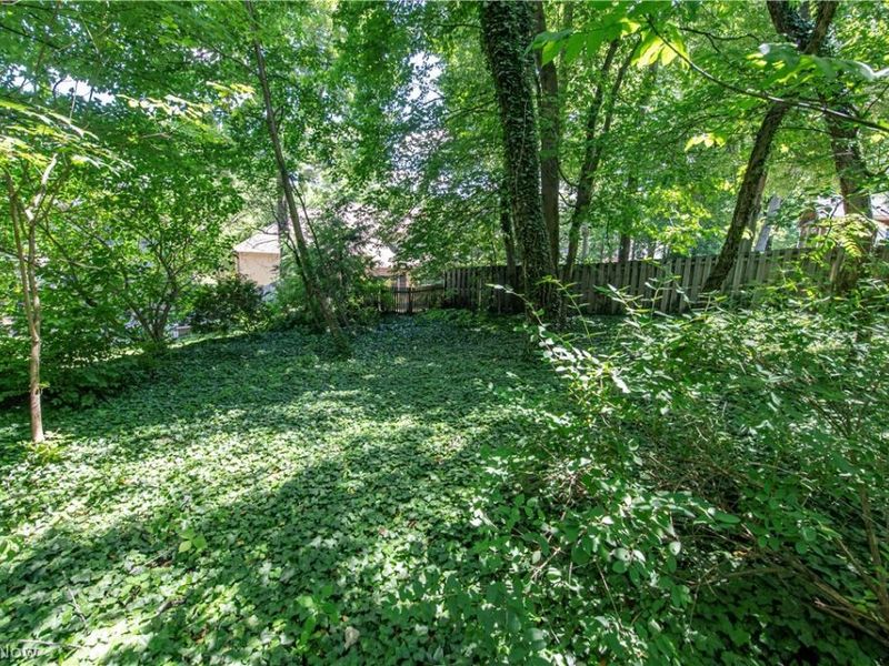 587 Red Rock Drive , Wadsworth, OH 44281 Photo 43