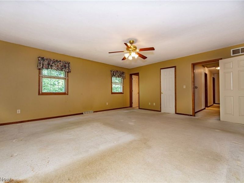 587 Red Rock Drive , Wadsworth, OH 44281 Photo 8