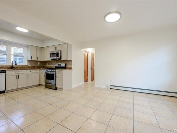 1183 Neill Avenue , Bronx, NY 10461