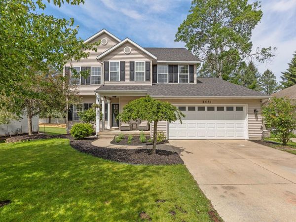 3531 Breton Valley Drive SE, Grand Rapids, MI 49512