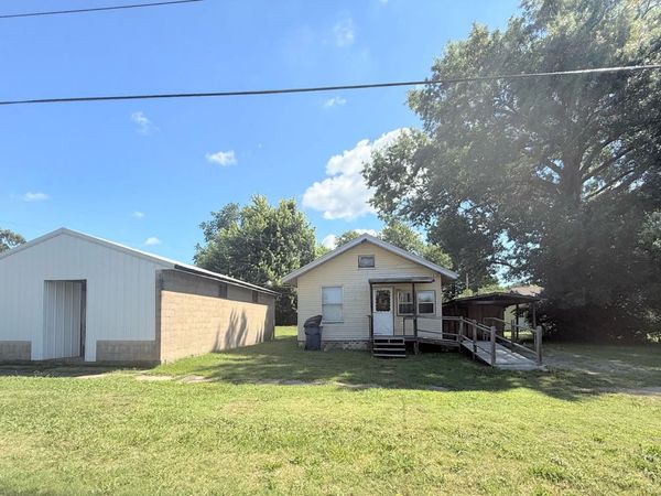 406 Church Street , Zeigler, IL 62999