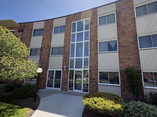 9717 S Keeler Avenue , Unit 110, Oak Lawn, IL 60453