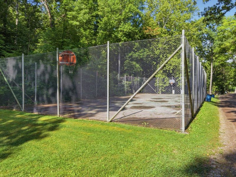Logan, OH 43138 Photo 22