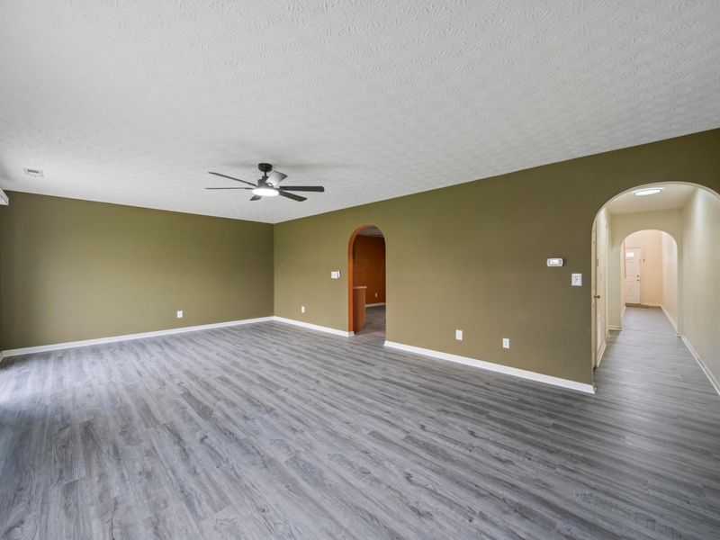 5918 Morrissey Street, Unit 5918D, Columbus, OH 43232 Photo 11
