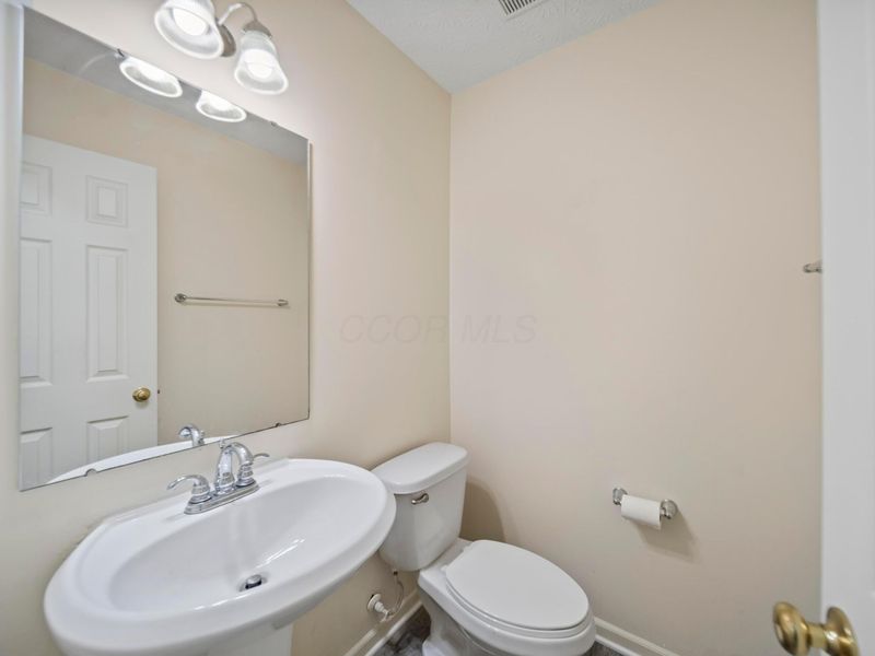 5918 Morrissey Street, Unit 5918D, Columbus, OH 43232 Photo 13