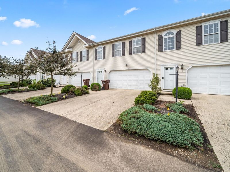 5918 Morrissey Street, Unit 5918D, Columbus, OH 43232 Photo 3