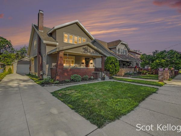 1821 Collins Avenue SE, Grand Rapids, MI 49507