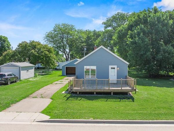 133 4th Street , Dawson, MN 56232