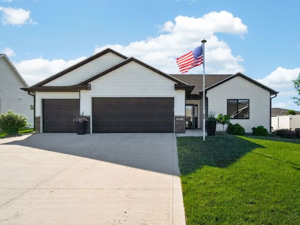 1511 NW Cedar Drive, Ankeny, IA 50023