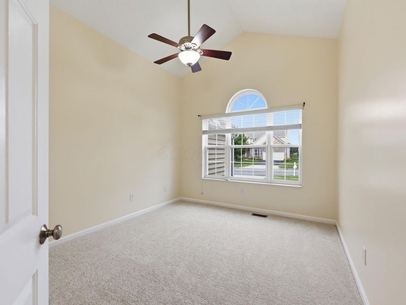 2830 Abbey Knoll Drive, Lewis Center, OH 43035 Photo 15