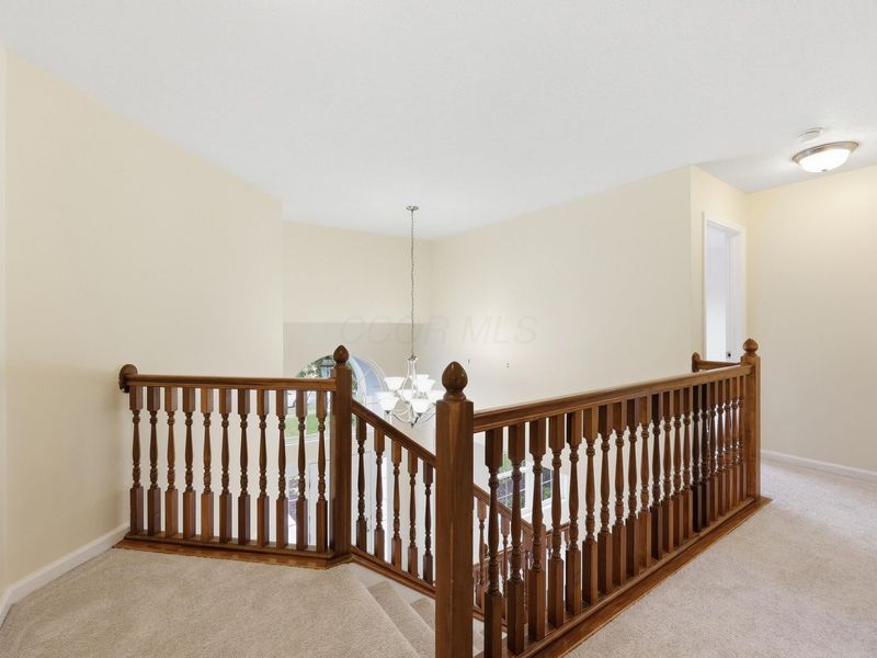 2830 Abbey Knoll Drive, Lewis Center, OH 43035 Photo 18
