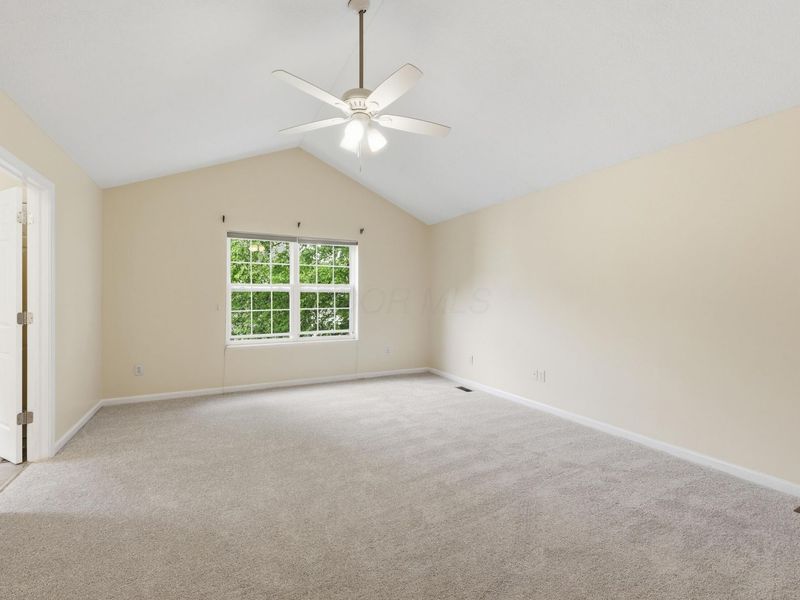 2830 Abbey Knoll Drive, Lewis Center, OH 43035 Photo 20