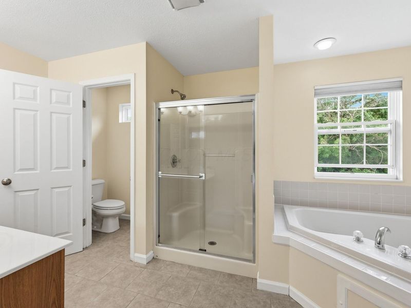 2830 Abbey Knoll Drive, Lewis Center, OH 43035 Photo 21