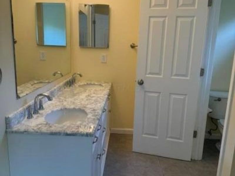 2830 Abbey Knoll Drive, Lewis Center, OH 43035 Photo 22
