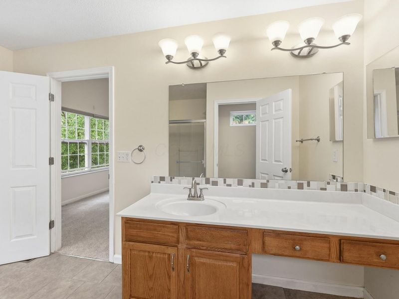 2830 Abbey Knoll Drive, Lewis Center, OH 43035 Photo 22