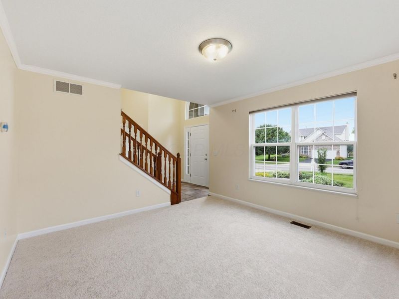 2830 Abbey Knoll Drive, Lewis Center, OH 43035 Photo 8