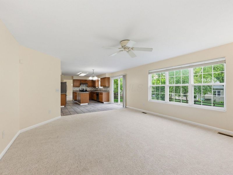 2830 Abbey Knoll Drive, Lewis Center, OH 43035 Photo 9