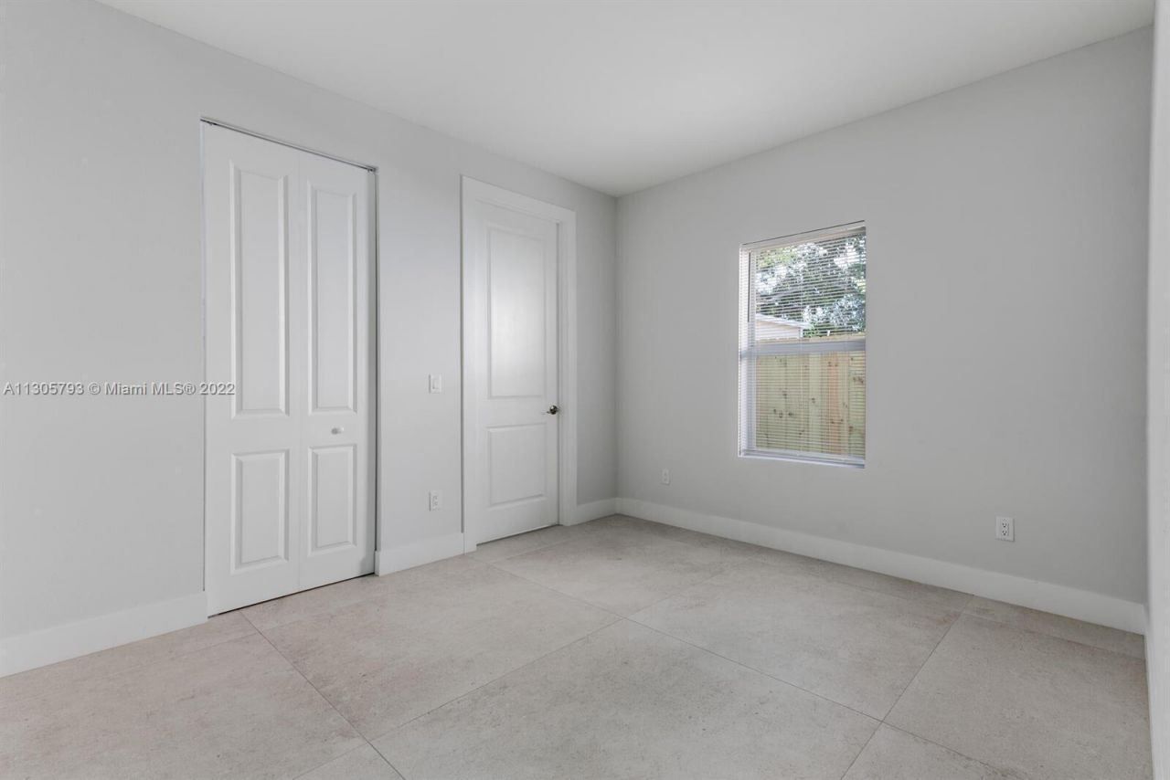 513 6th Avenue S, Lake Worth Beach, FL 33460 Photo