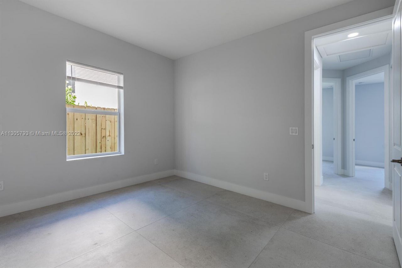 513 6th Avenue S, Lake Worth Beach, FL 33460 Photo