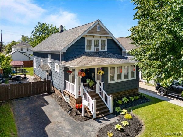 30 Kirkwood Drive , West Seneca, NY 14224