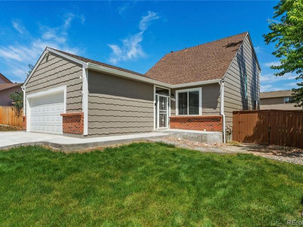 9621 Orangewood Drive , Denver, CO 80260