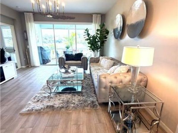 8736 Querce CT, NAPLES, FL 34114