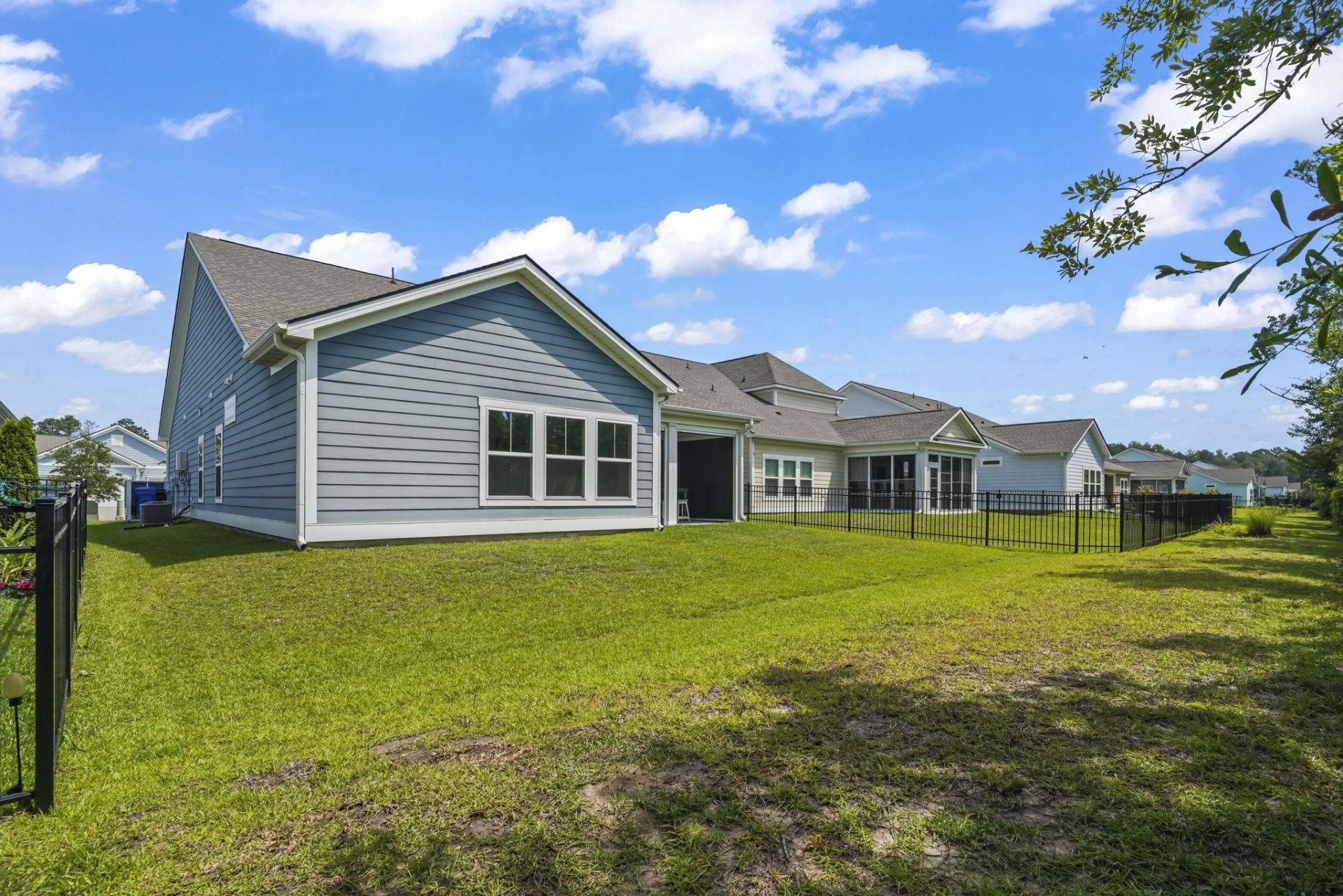 2407 Blue Crane Circle  Photo 37