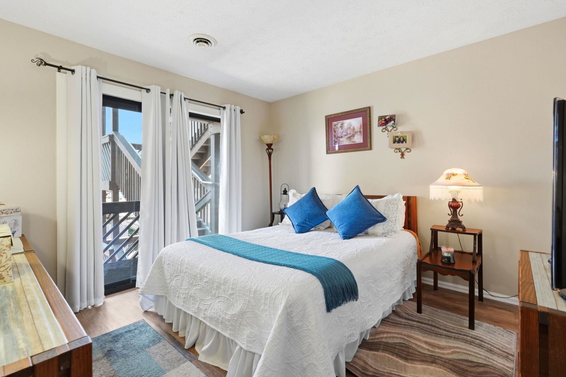 9621 Shore Dr.  Photo 6