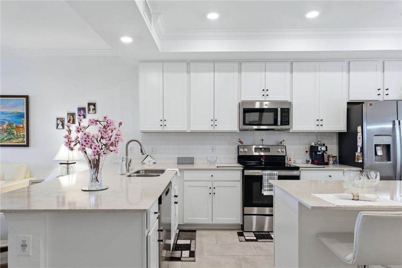 17902 Gawthrop Drive , Unit 305, Bradenton, FL 34211 Photo