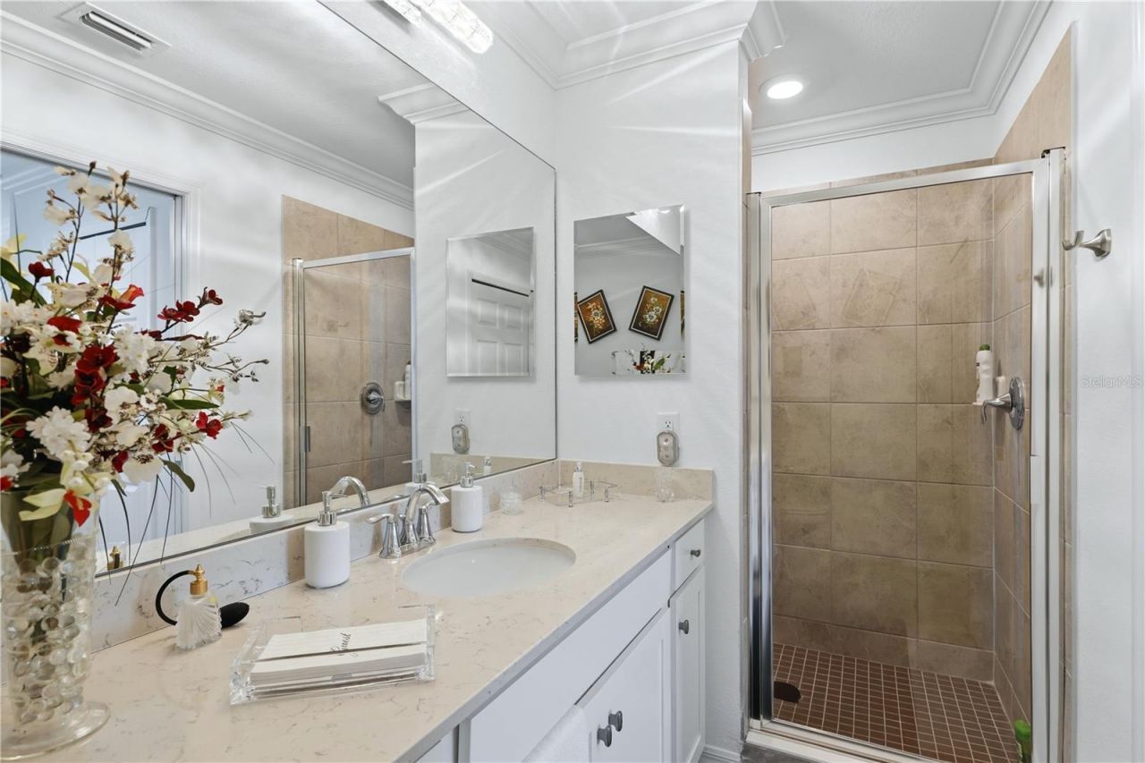 17902 Gawthrop Drive , Unit 305, Bradenton, FL 34211 Photo