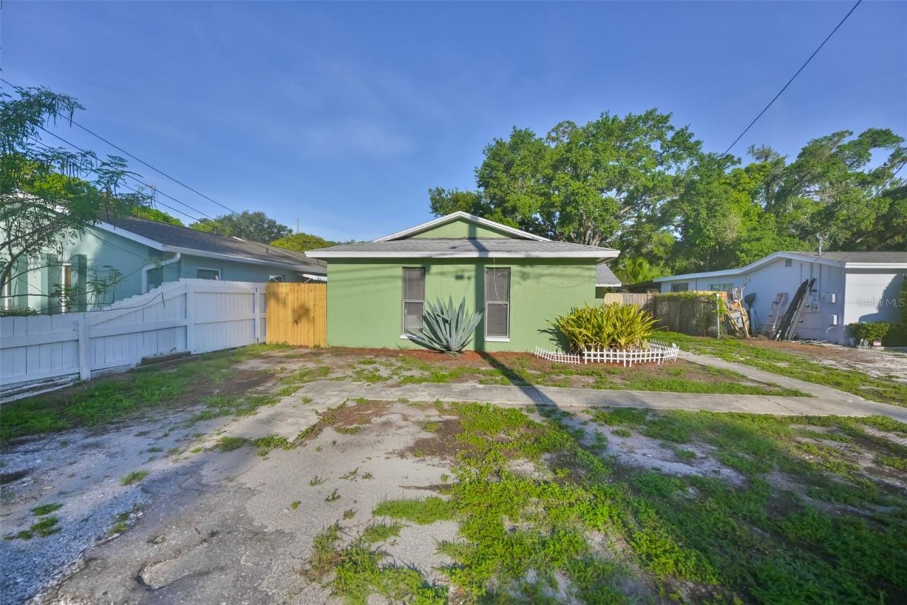15616 Avalon Avenue, Unit 2, Clearwater, FL 33760 Main Photo