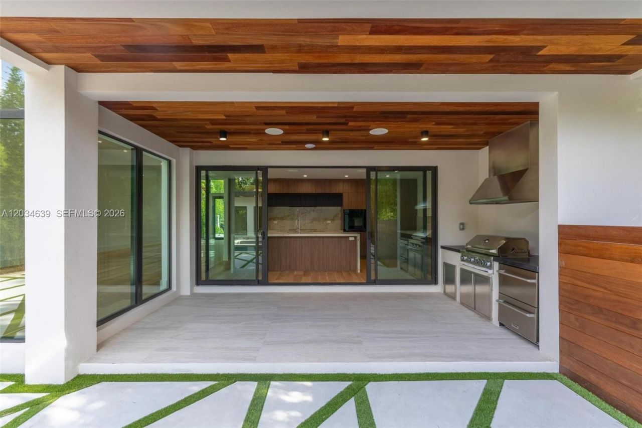 43 NW 42nd St , Miami, FL 33127 Photo