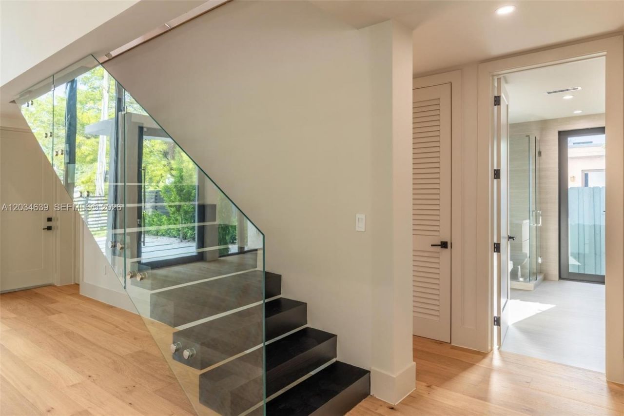 43 NW 42nd St , Miami, FL 33127 Photo