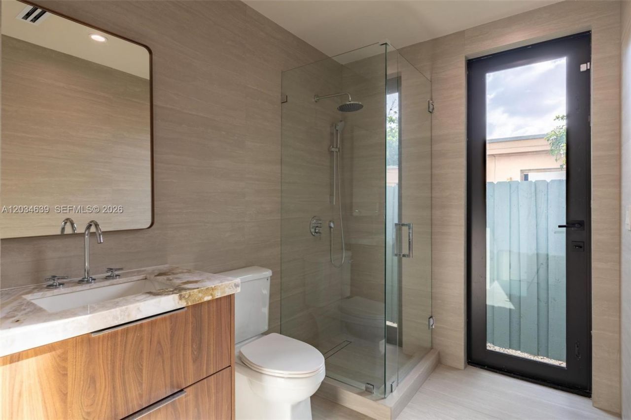 43 NW 42nd St , Miami, FL 33127 Photo