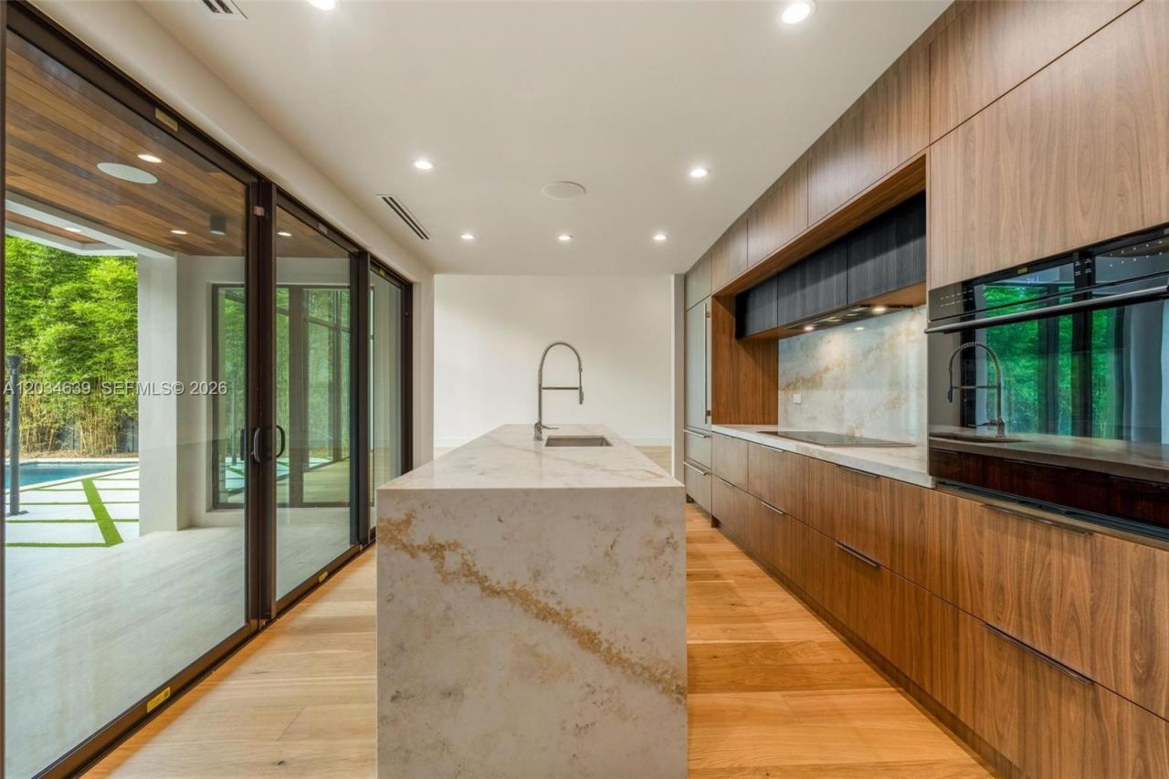 43 NW 42nd St , Miami, FL 33127 Photo