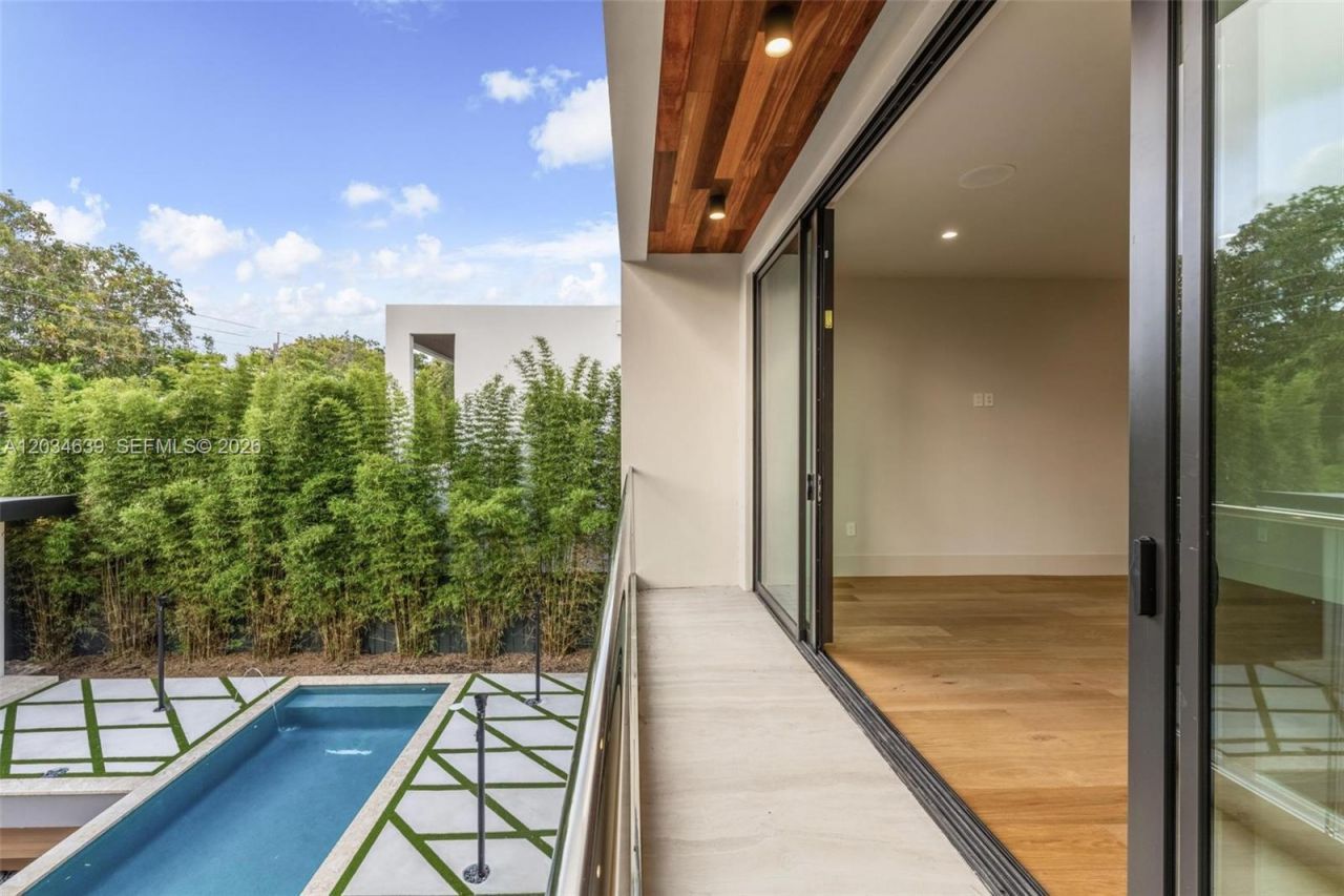 43 NW 42nd St , Miami, FL 33127 Photo