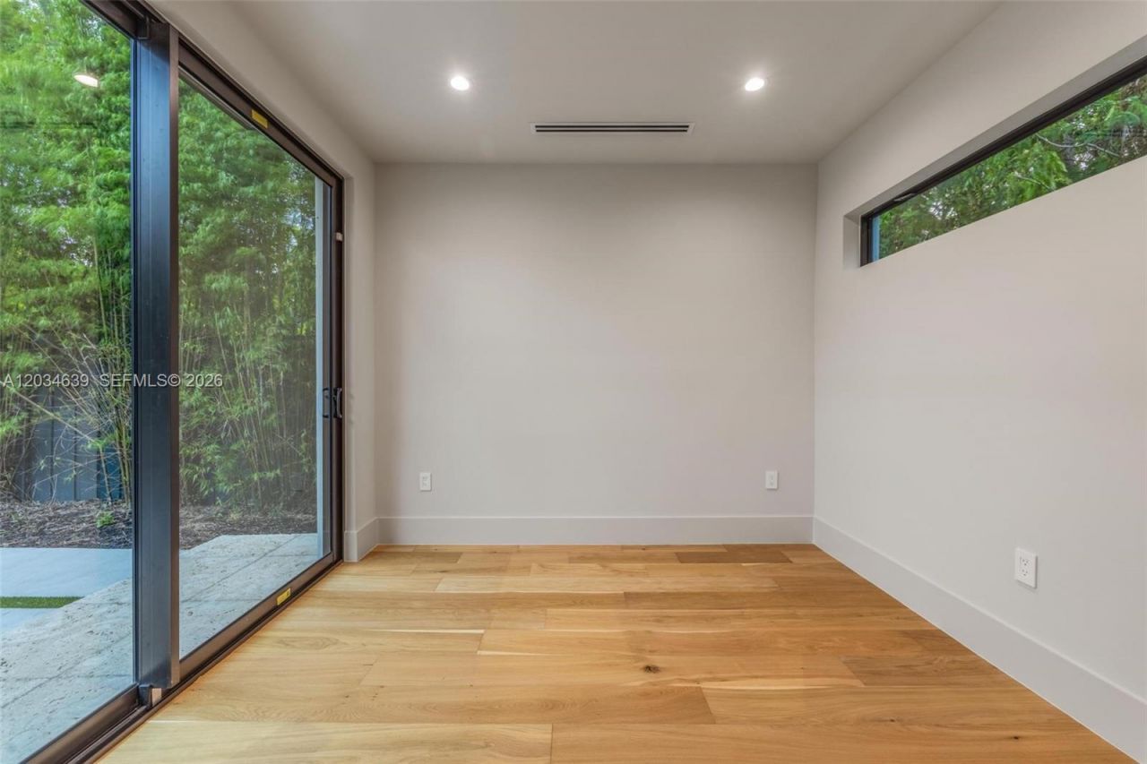 43 NW 42nd St , Miami, FL 33127 Photo