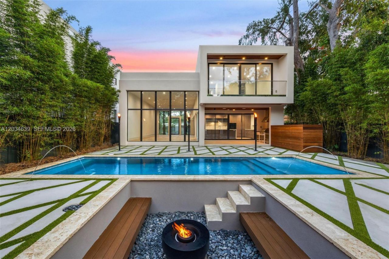 43 NW 42nd St , Miami, FL 33127 Photo