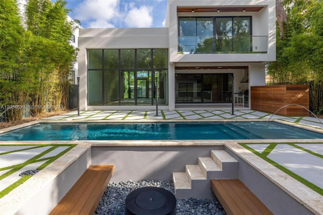 43 NW 42nd St , Miami, FL 33127 Photo
