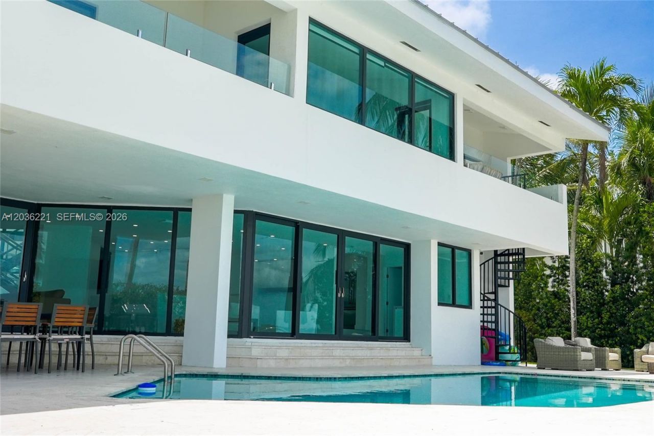 7720 Miami View Dr , North Bay Village, FL 33141 Photo