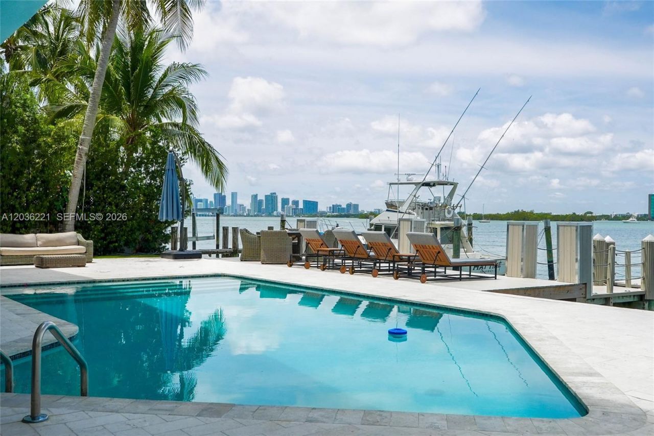 7720 Miami View Dr , North Bay Village, FL 33141 Photo