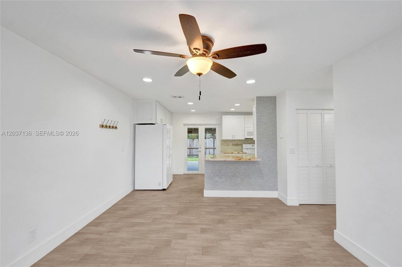 5701 SW 37th St, Davie, FL 33314 Photo